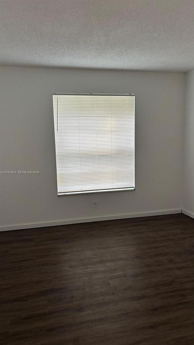 CLEAR LAKE PALMS CONDO · #203 in West Palm Beach - Photo 5