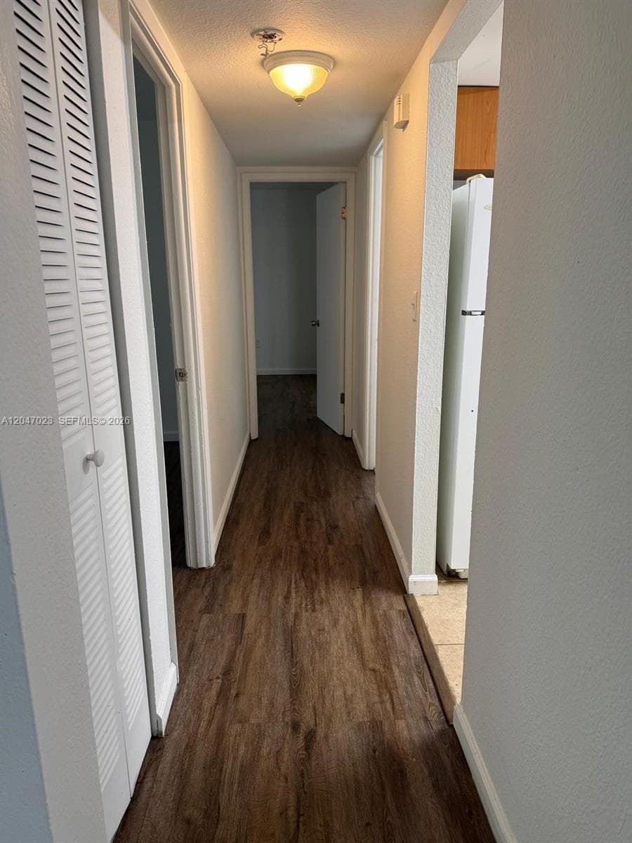 CLEAR LAKE PALMS CONDO · #203 in West Palm Beach - Photo 9
