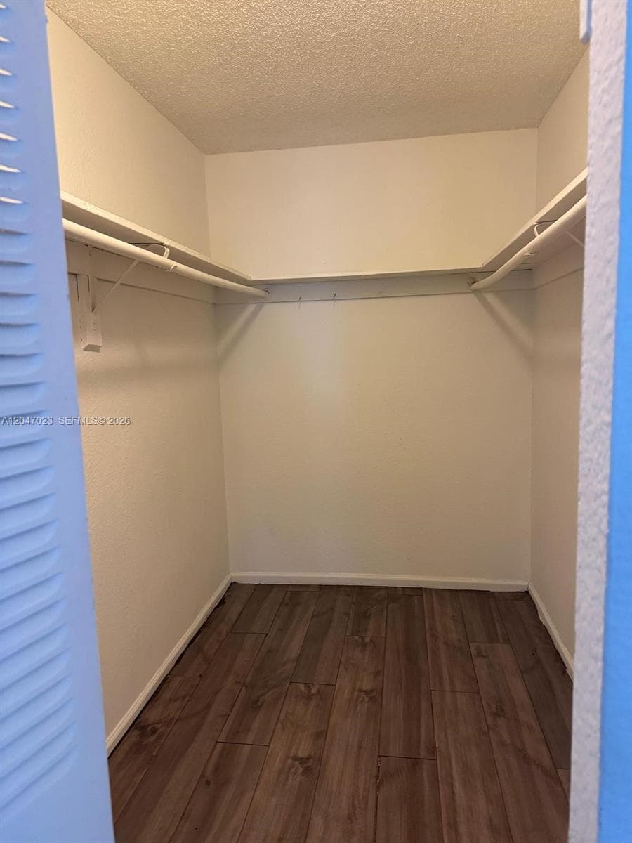 CLEAR LAKE PALMS CONDO · #203 in West Palm Beach - Photo 10