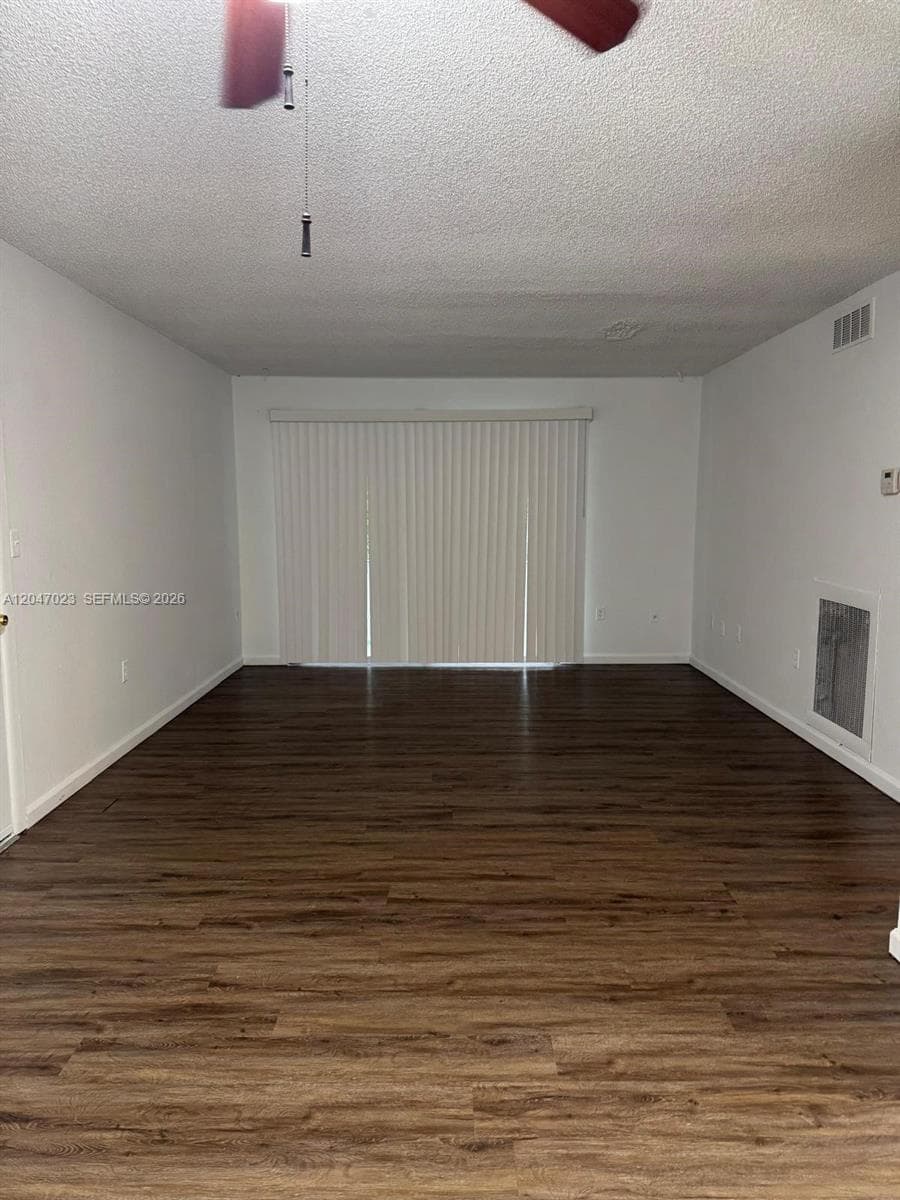 CLEAR LAKE PALMS CONDO · #203 in West Palm Beach - Photo 15