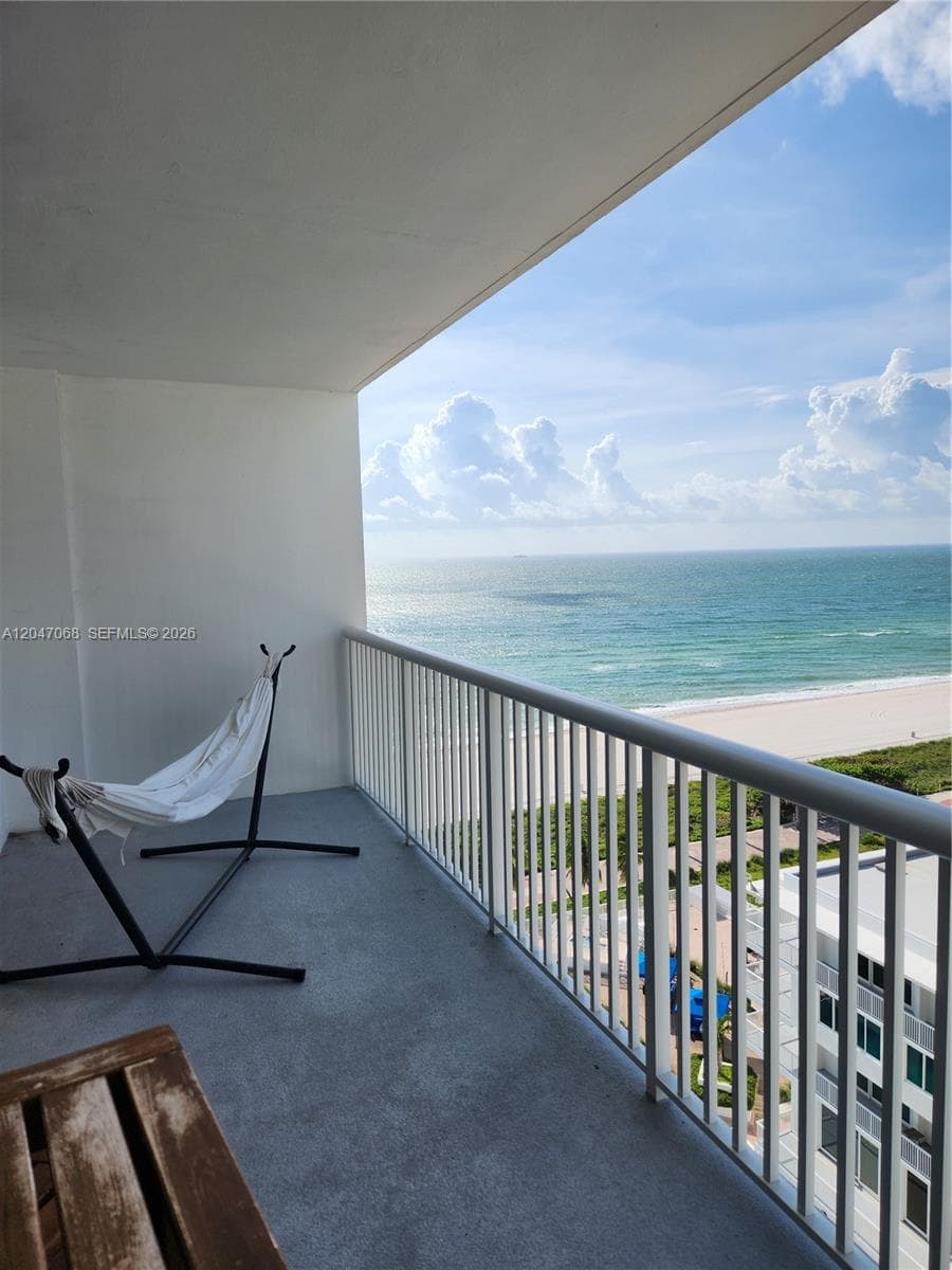 THE CARRIAGE HOUSE CONDO · #1110 in Miami Beach - Photo 34