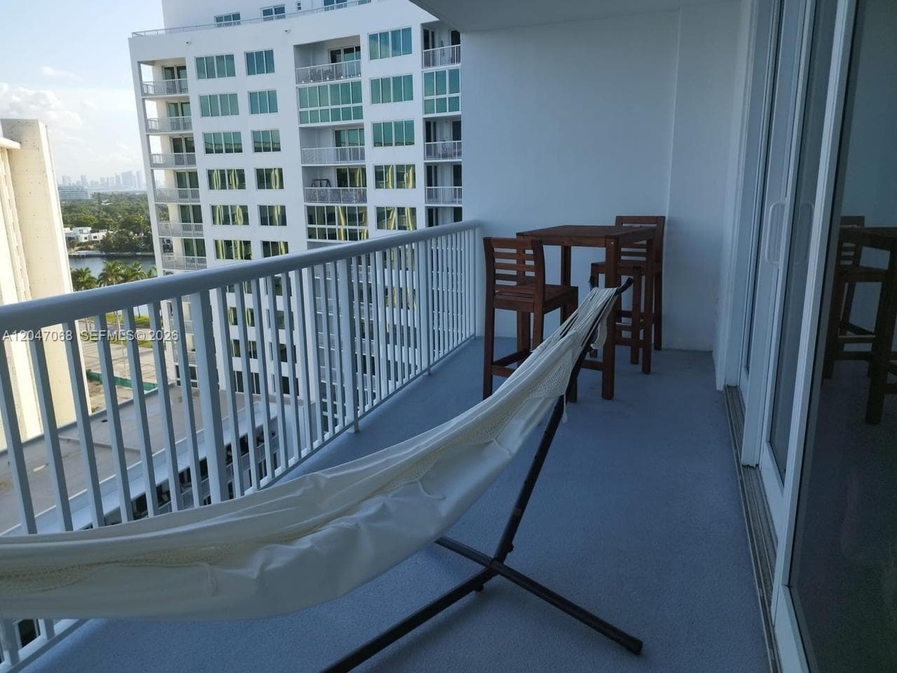 THE CARRIAGE HOUSE CONDO · #1110 in Miami Beach - Photo 35