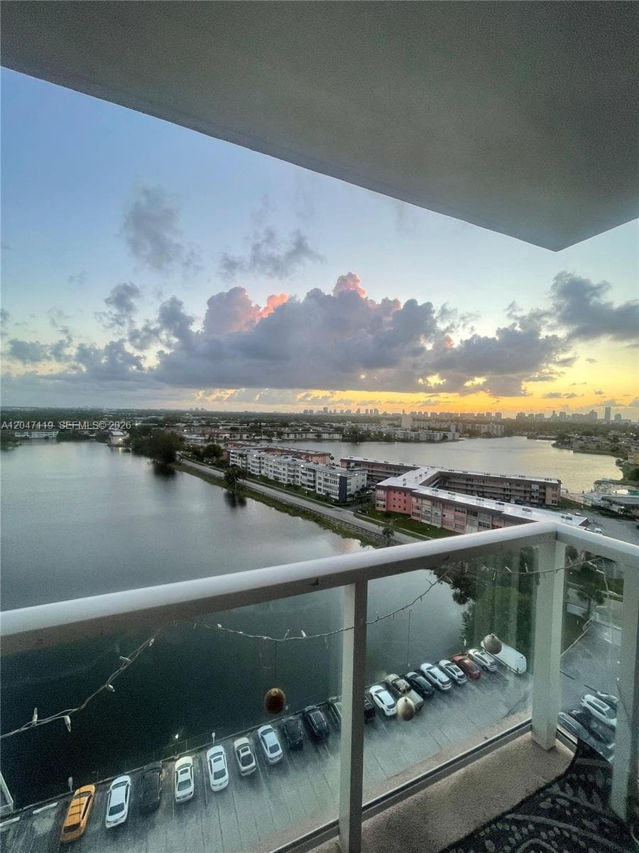 BUCKLEY TOWERS CONDO - EA · #1514E in Miami - Photo 1