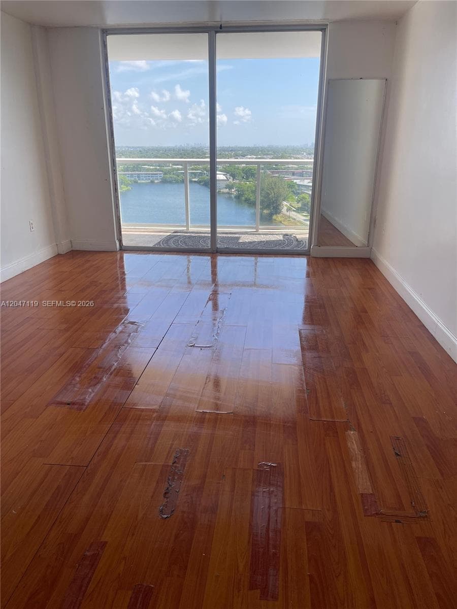 BUCKLEY TOWERS CONDO - EA · #1514E in Miami - Photo 8