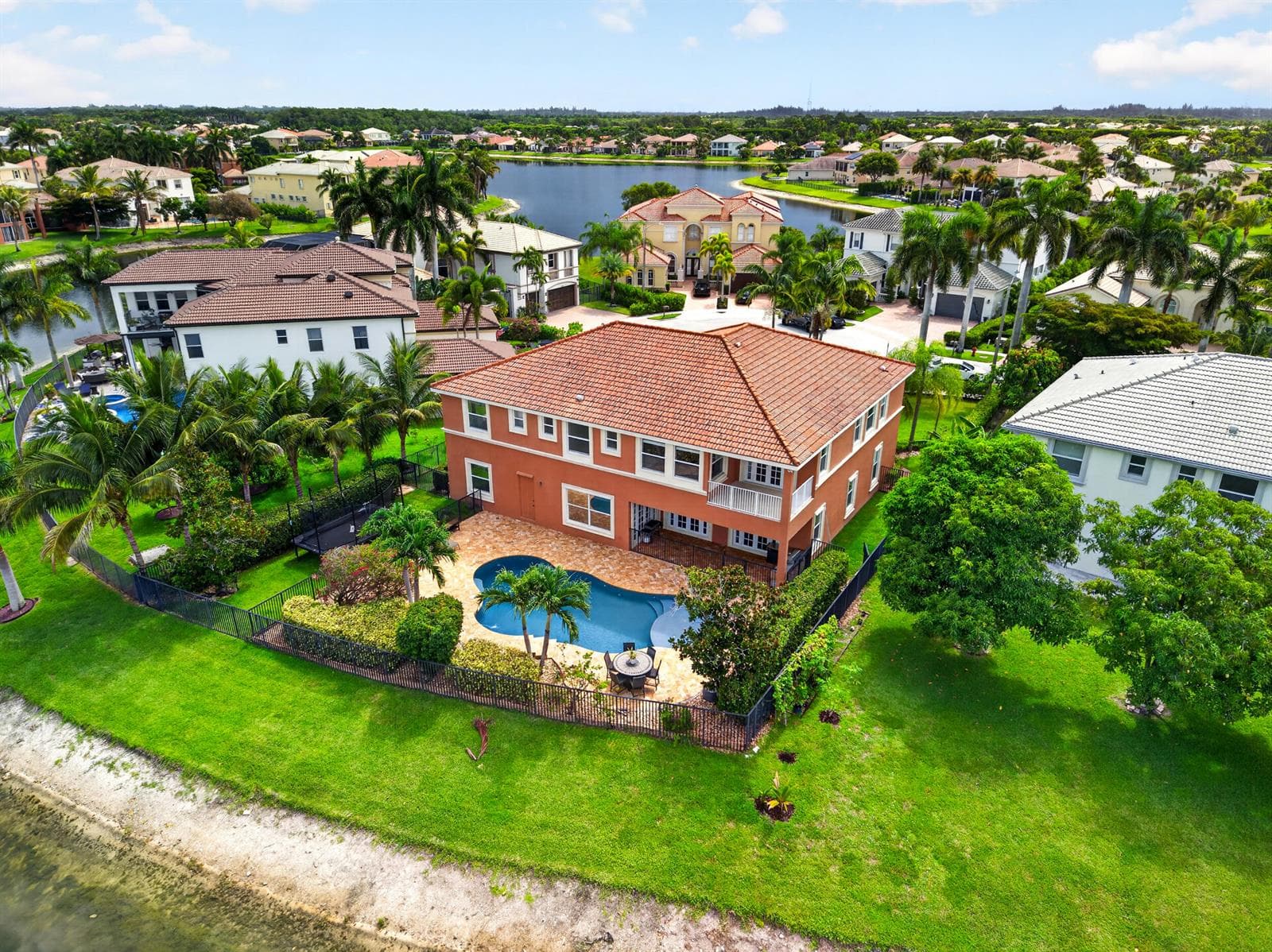 105_Aerial_Rear_2
