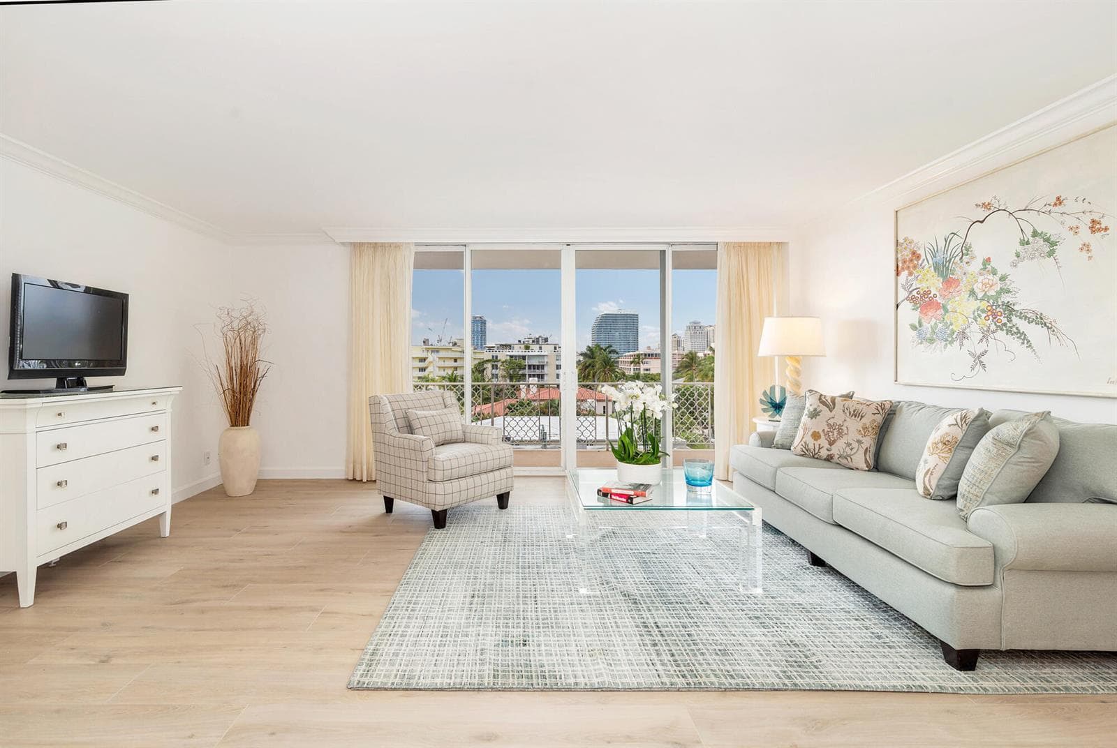 354 Chilean Avenue #6c