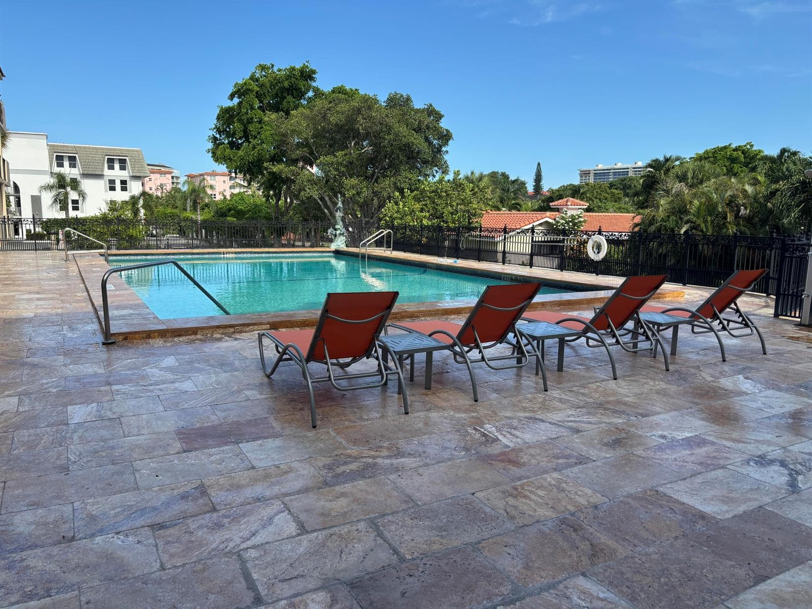 POOL & SUNDECK