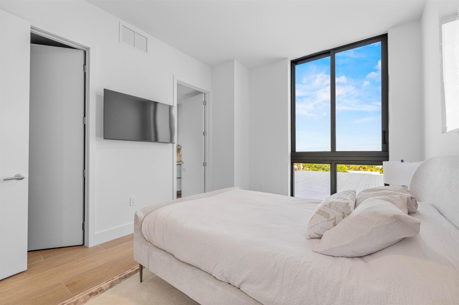 Ensuite Bedroom #2