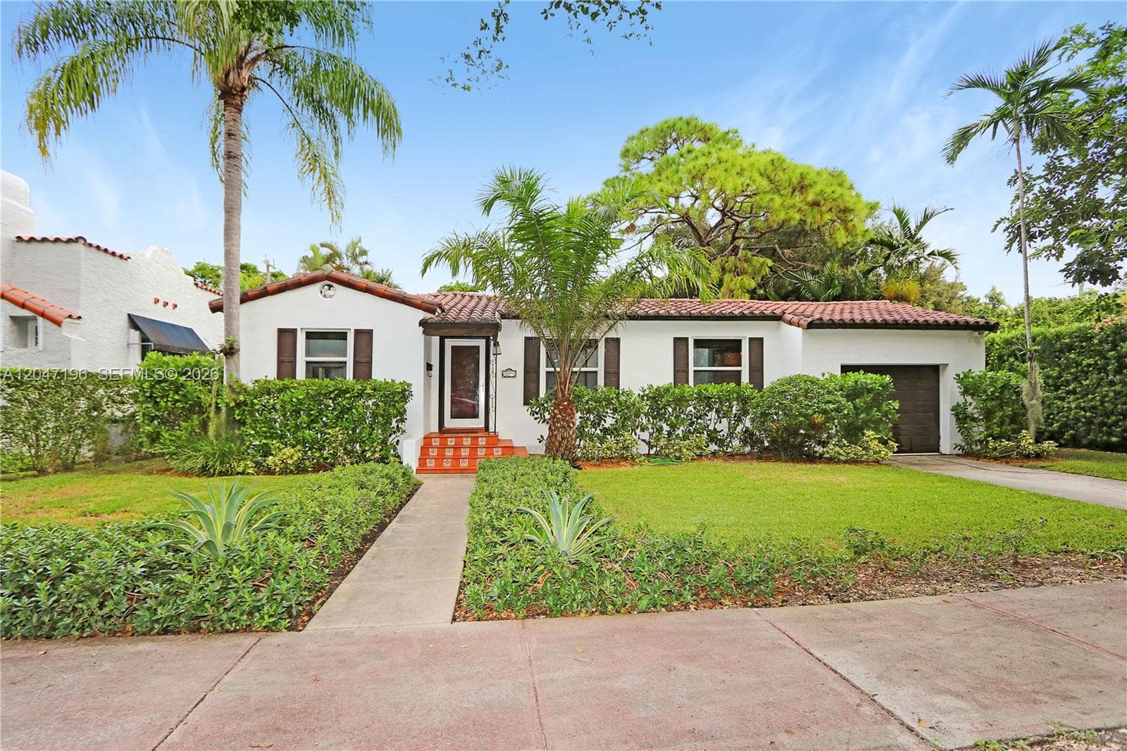 221 Camilo Ave photo 1