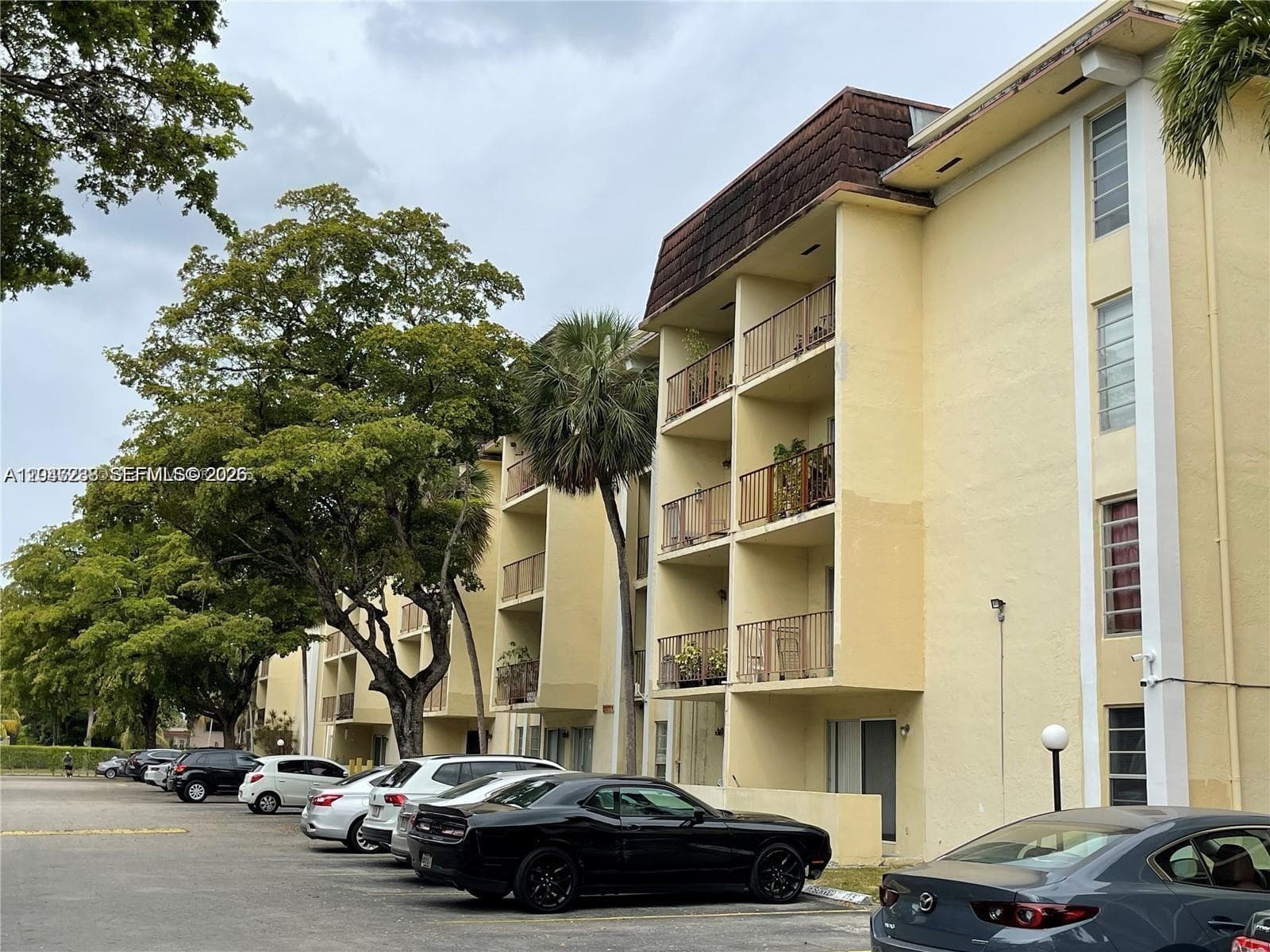 Capri Gardens · #A209 in North Miami - Photo 13