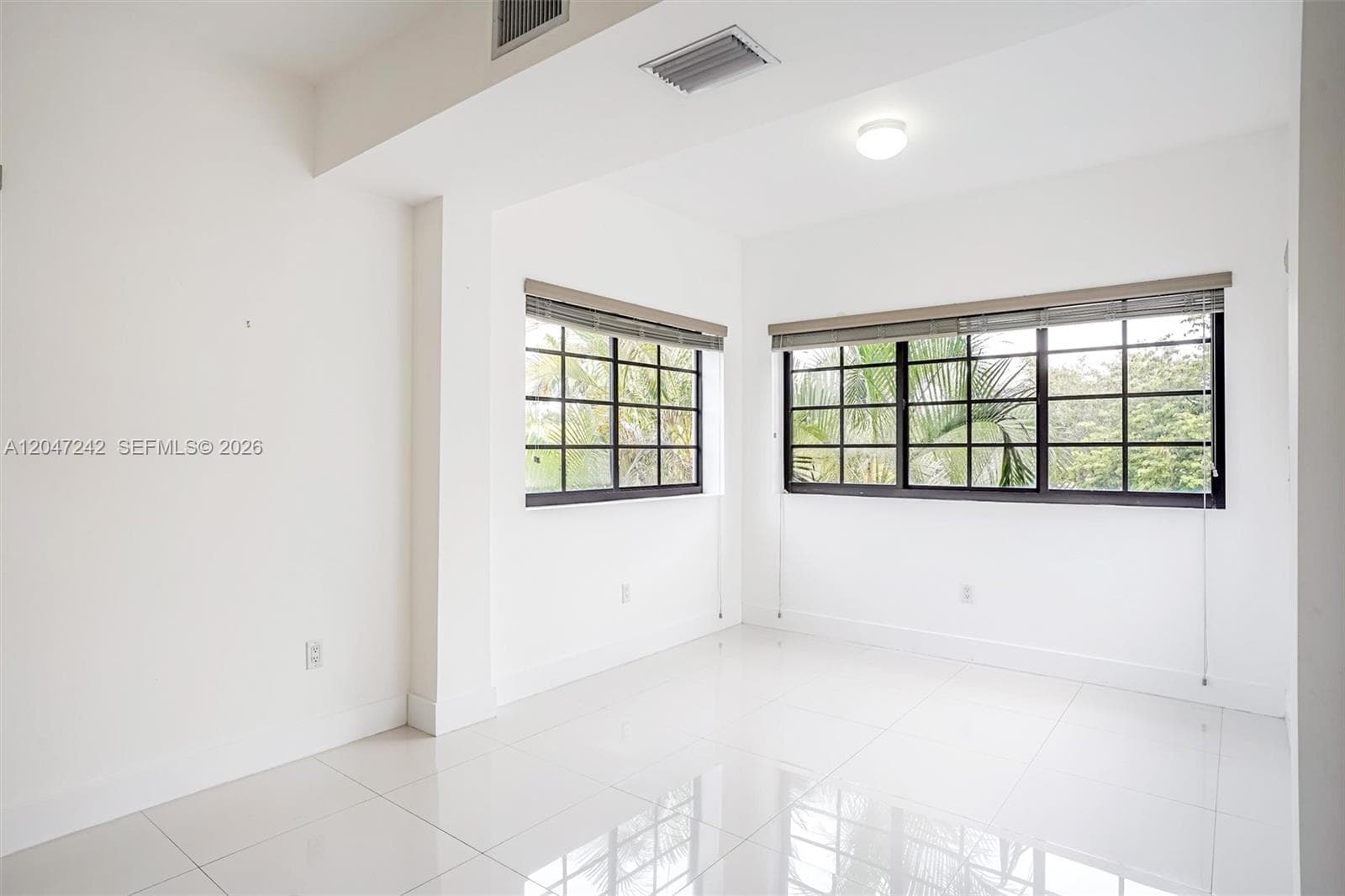 CORAL GABLES SEC K · #2 in Coral Gables - Photo 13