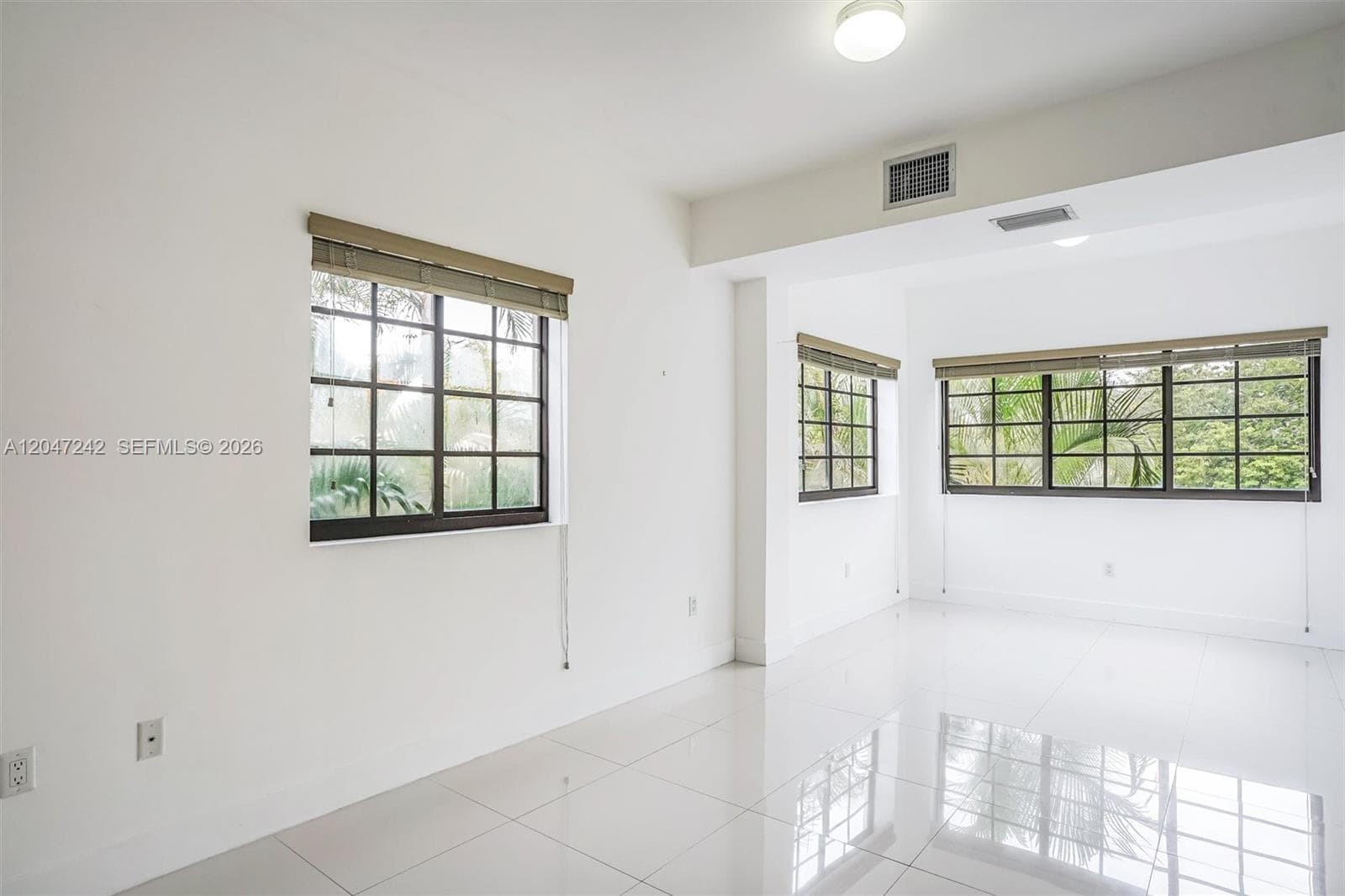 CORAL GABLES SEC K · #2 in Coral Gables - Photo 11