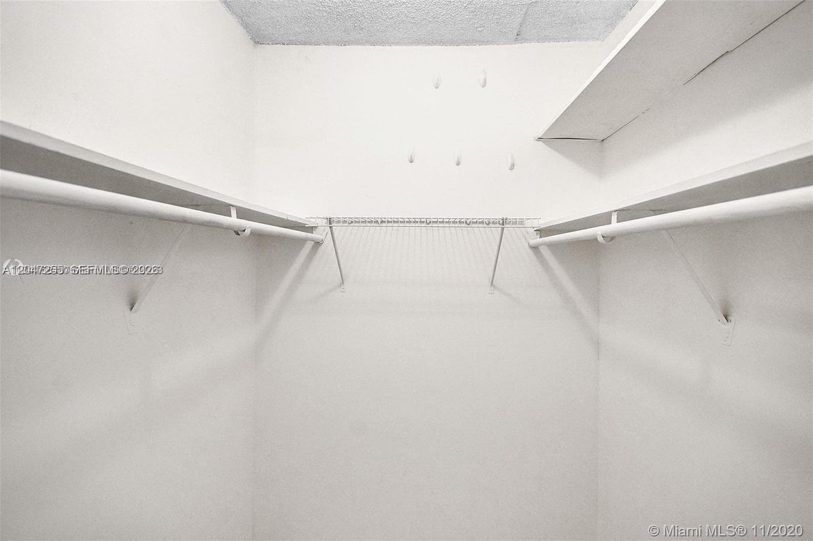 Bayview Terrace Condo · #613 in Miami Beach - Photo 17