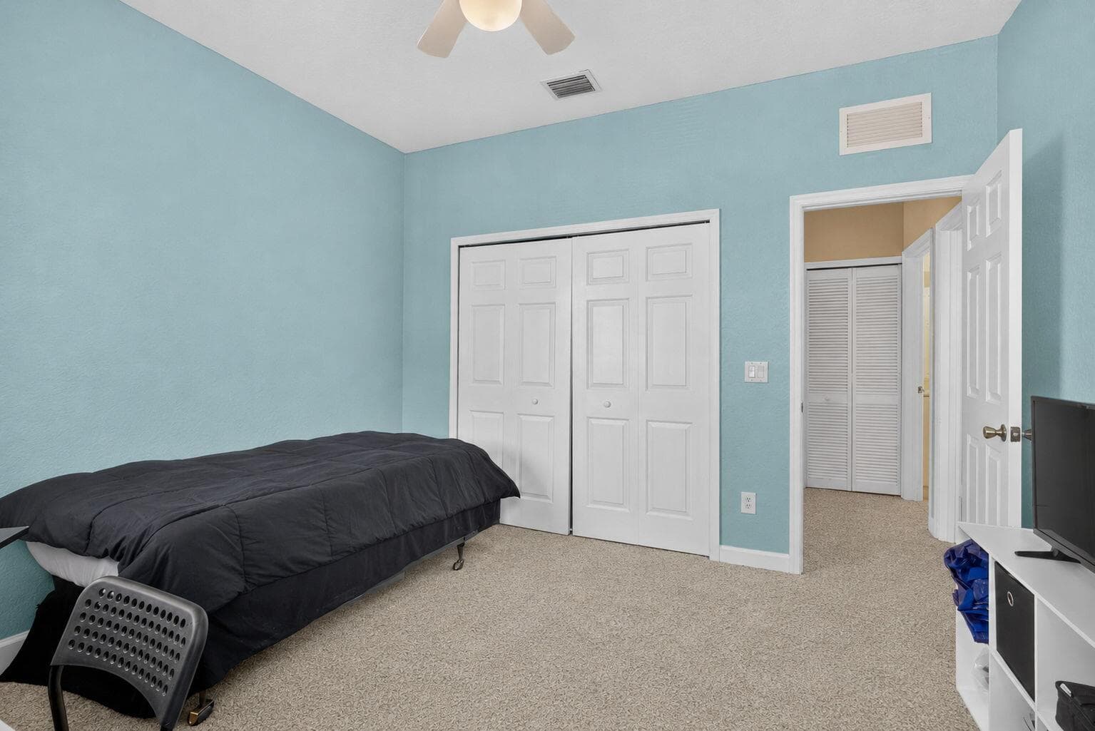 40-web-or-mls-carpet1