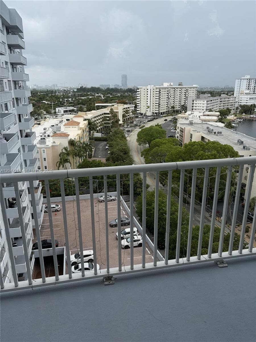 GOLDEN SURF TOWERS CONDO · #1212 in Hallandale Beach - Photo 7