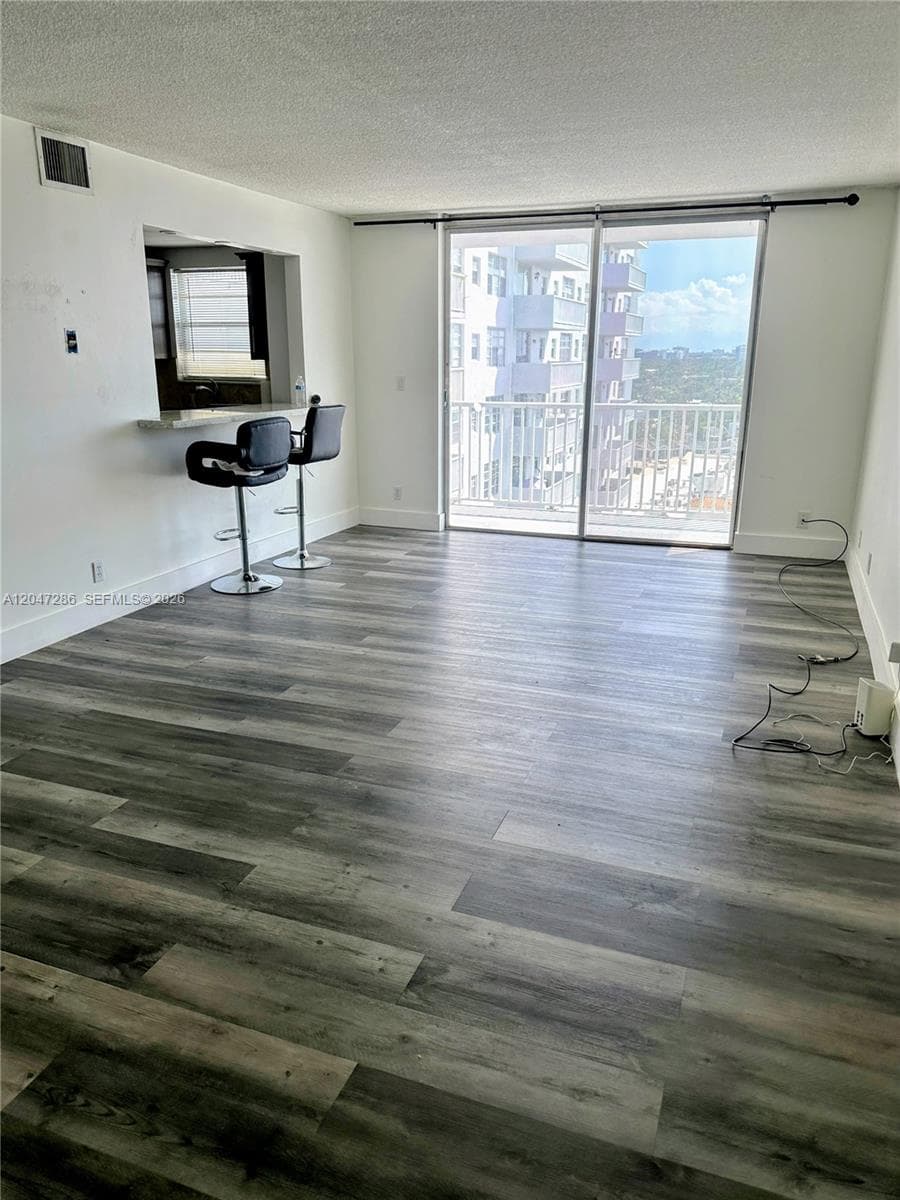 GOLDEN SURF TOWERS CONDO · #1212 in Hallandale Beach - Photo 5