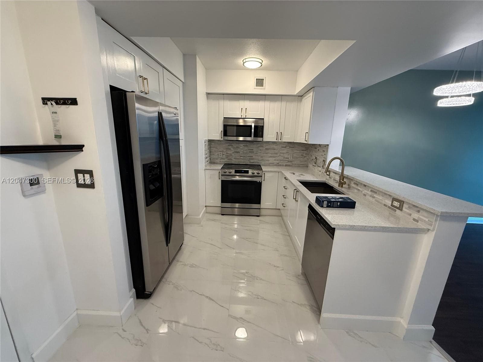 DUO CONDOMINIUM WEST · #304W in Hallandale Beach - Photo 2