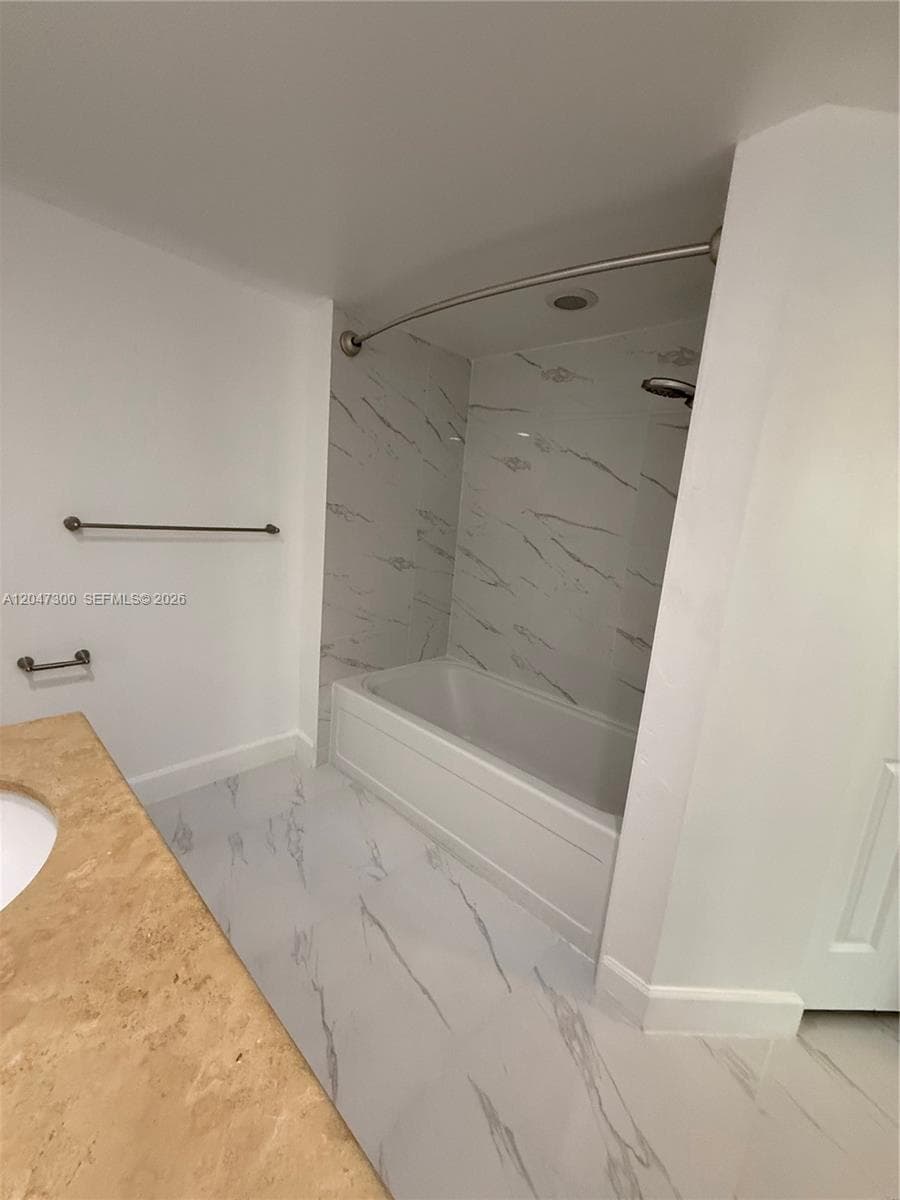 DUO CONDOMINIUM WEST · #304W in Hallandale Beach - Photo 16