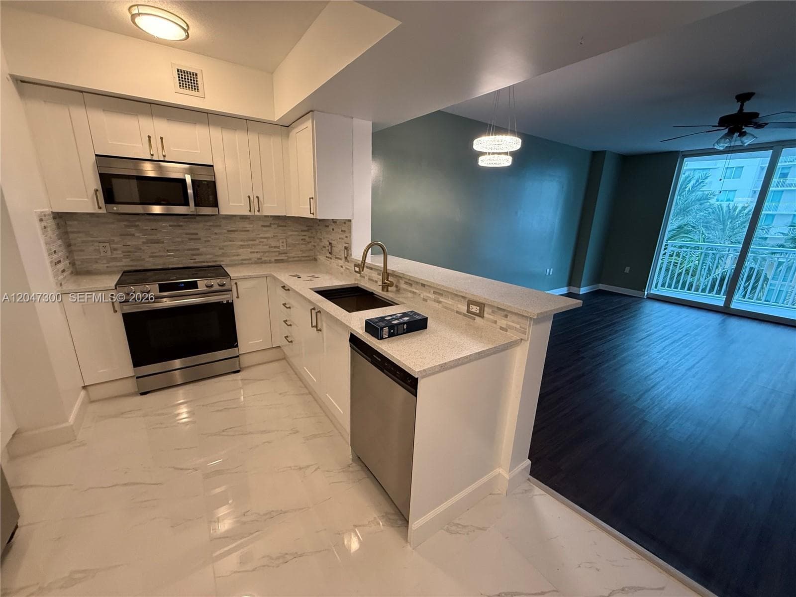 DUO CONDOMINIUM WEST · #304W in Hallandale Beach - Photo 1