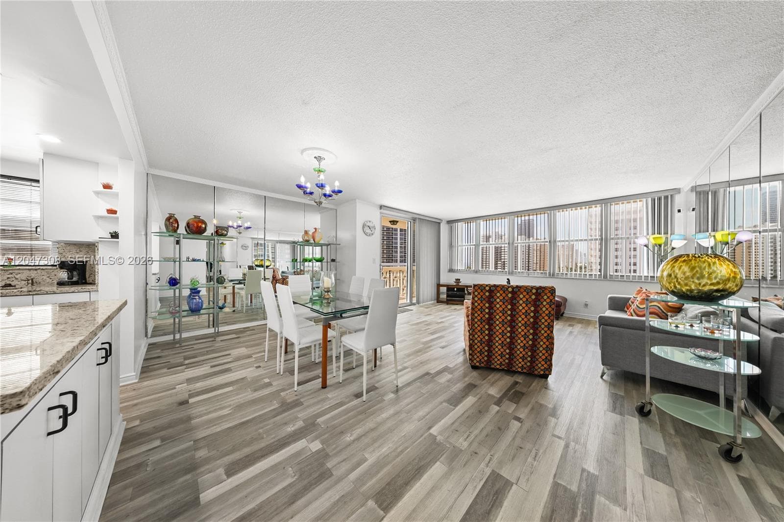 IMPERIAL TOWERS CONDO · #914 in Hallandale Beach - Photo 2