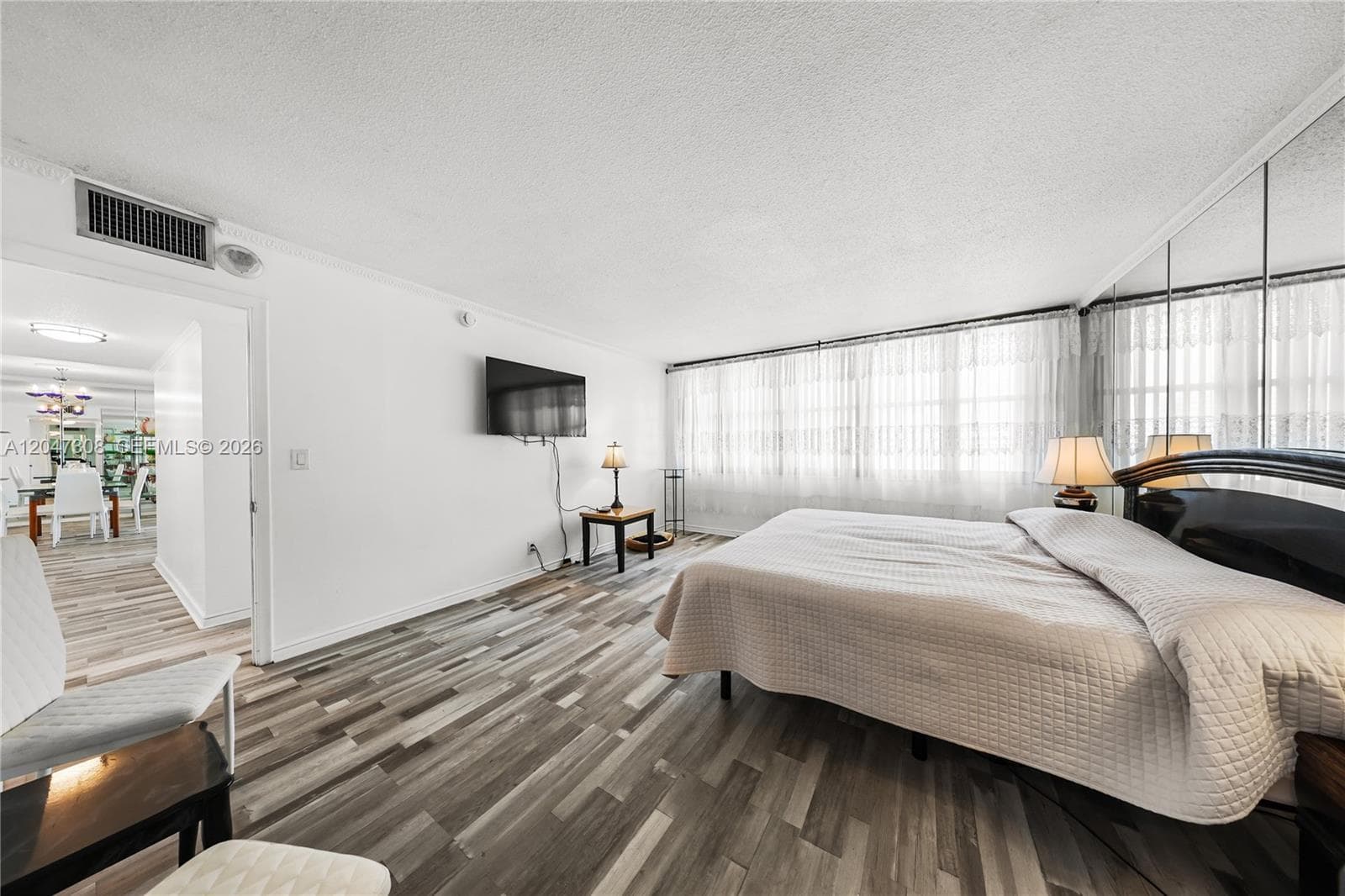 IMPERIAL TOWERS CONDO · #914 in Hallandale Beach - Photo 13