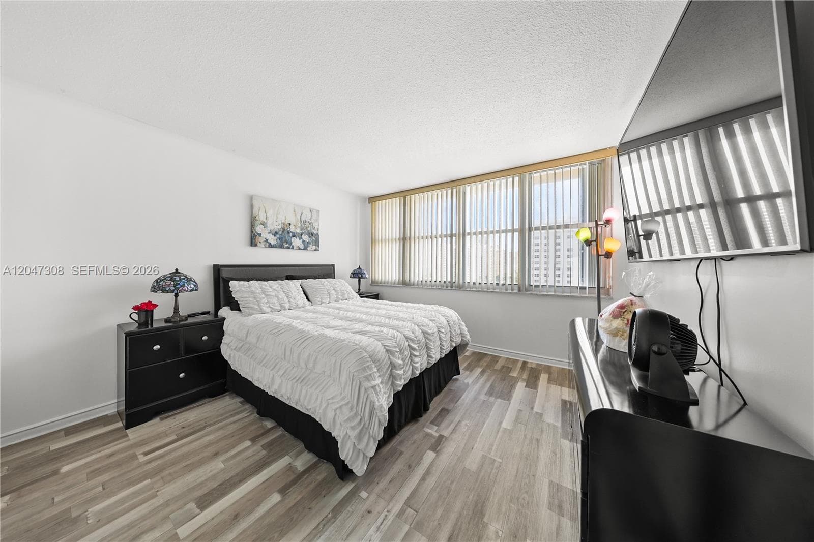 IMPERIAL TOWERS CONDO · #914 in Hallandale Beach - Photo 9