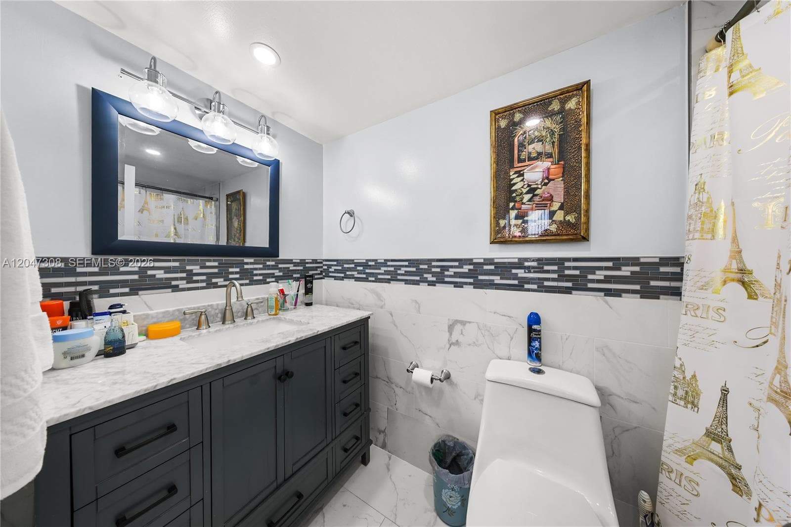 IMPERIAL TOWERS CONDO · #914 in Hallandale Beach - Photo 11