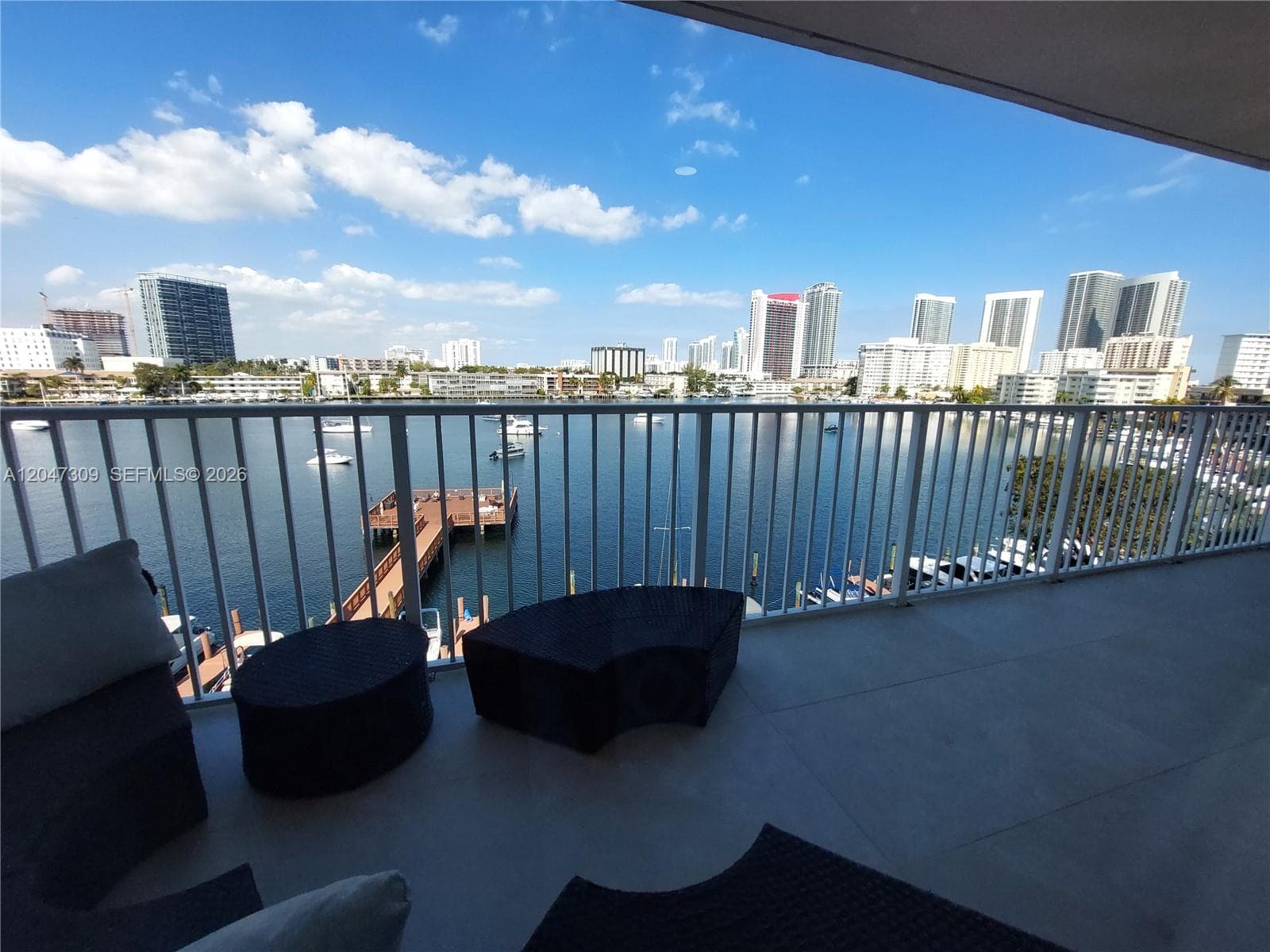 PARK LAYNE TOWERS CONDO · #47 in Hallandale Beach - Photo 16