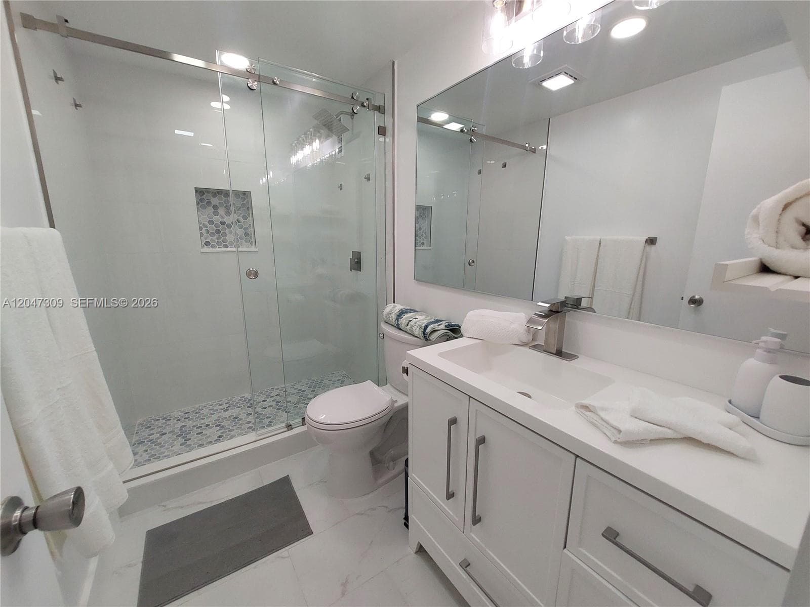 PARK LAYNE TOWERS CONDO · #47 in Hallandale Beach - Photo 12