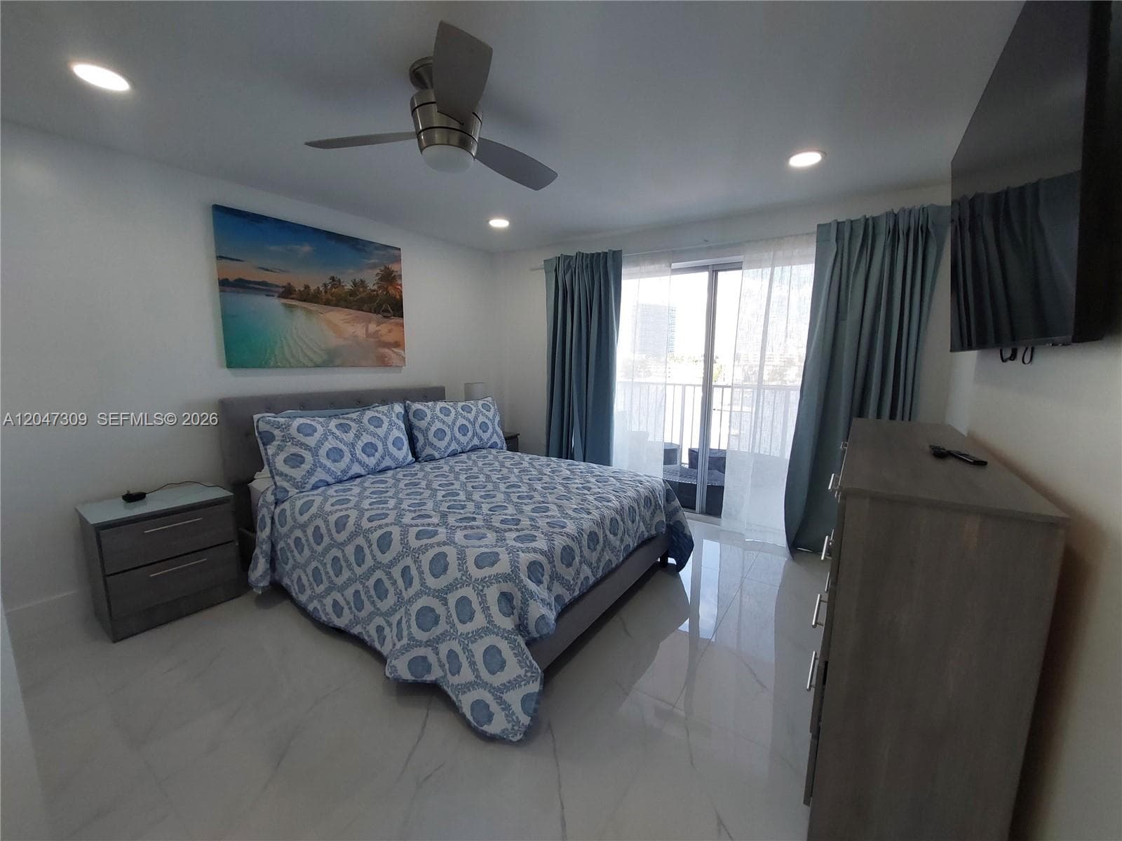 PARK LAYNE TOWERS CONDO · #47 in Hallandale Beach - Photo 8