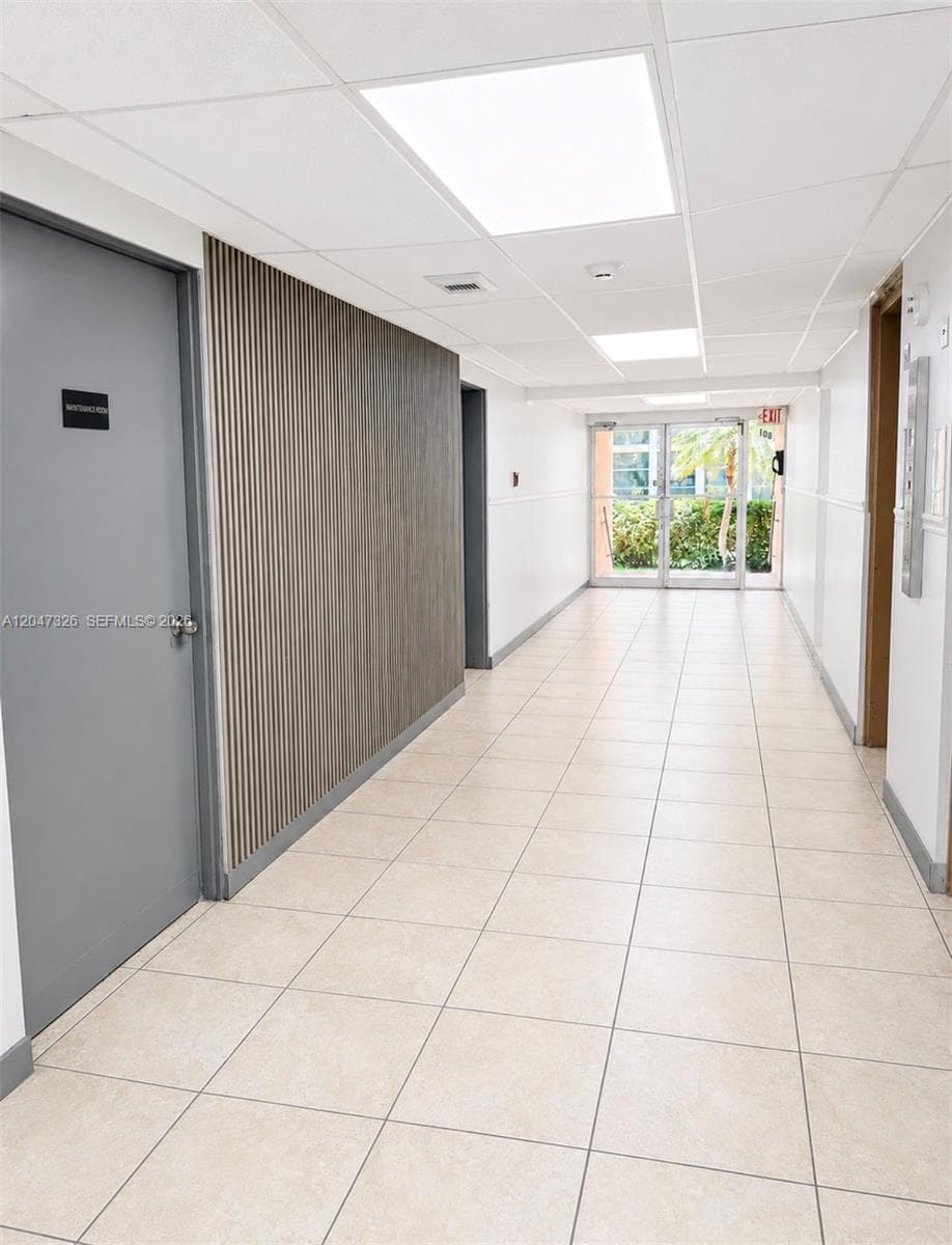 Desoto Condominium · #107 in Hallandale Beach - Photo 3