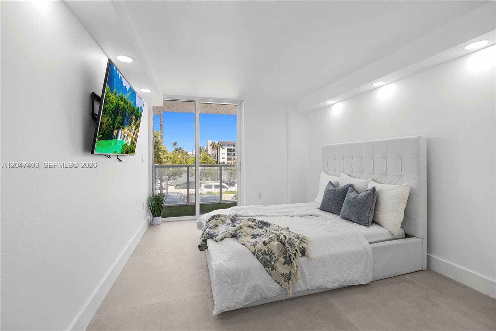 THE ROYAL CLUB CONDO · #201 in Miami Beach - Photo 6
