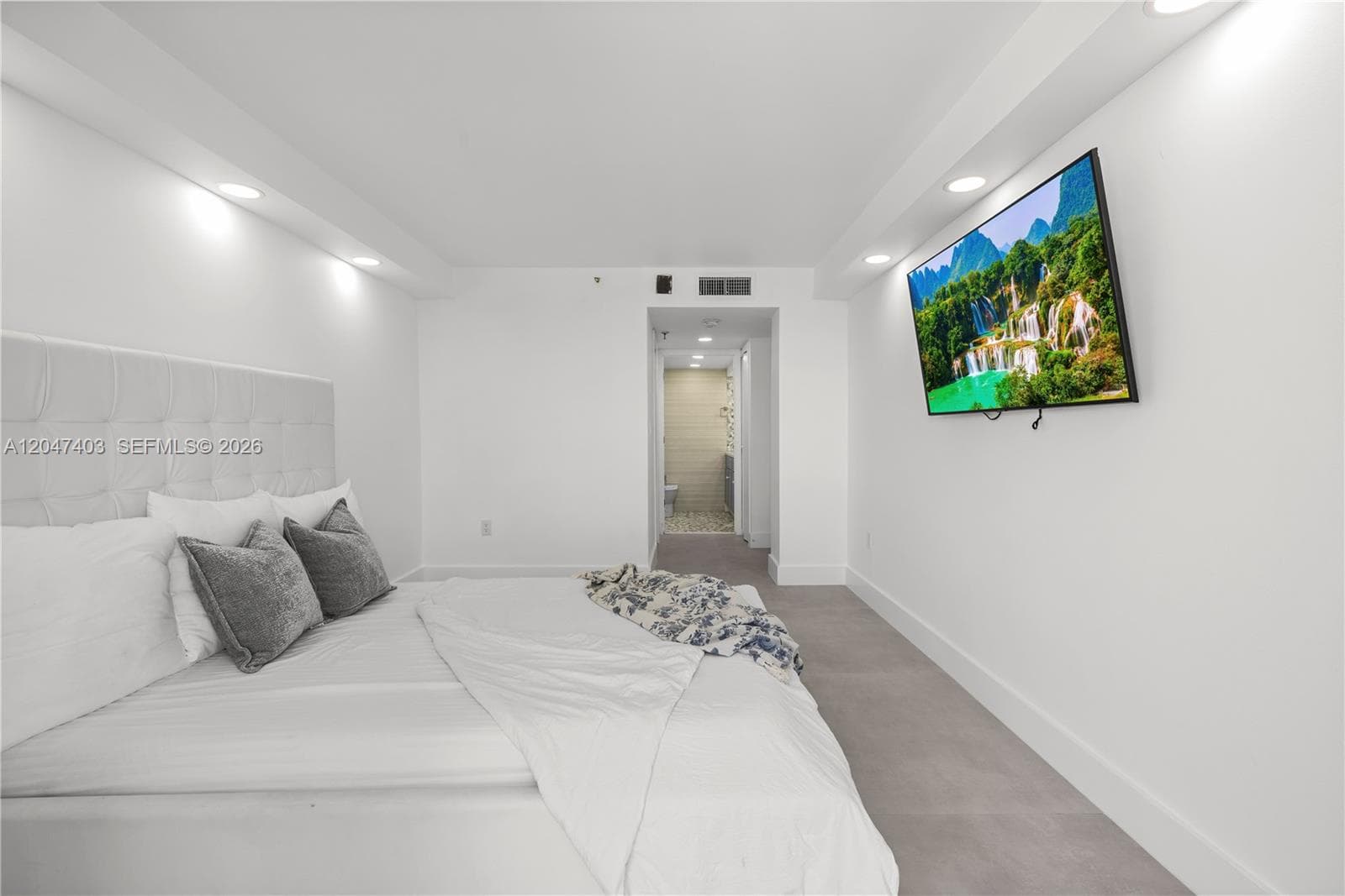 THE ROYAL CLUB CONDO · #201 in Miami Beach - Photo 7