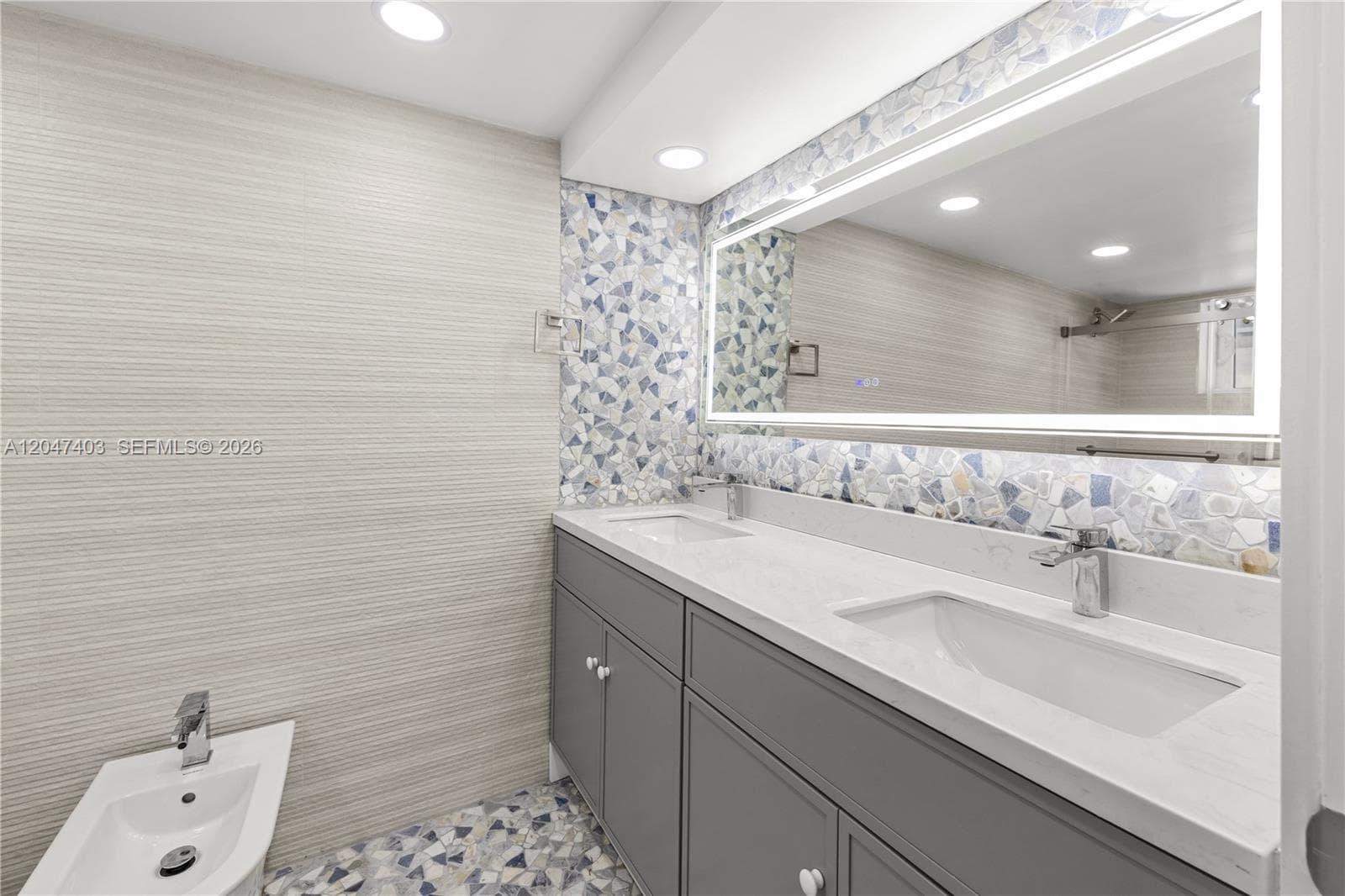THE ROYAL CLUB CONDO · #201 in Miami Beach - Photo 9