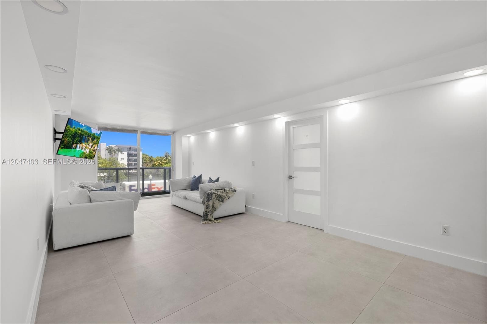 THE ROYAL CLUB CONDO · #201 in Miami Beach - Photo 14