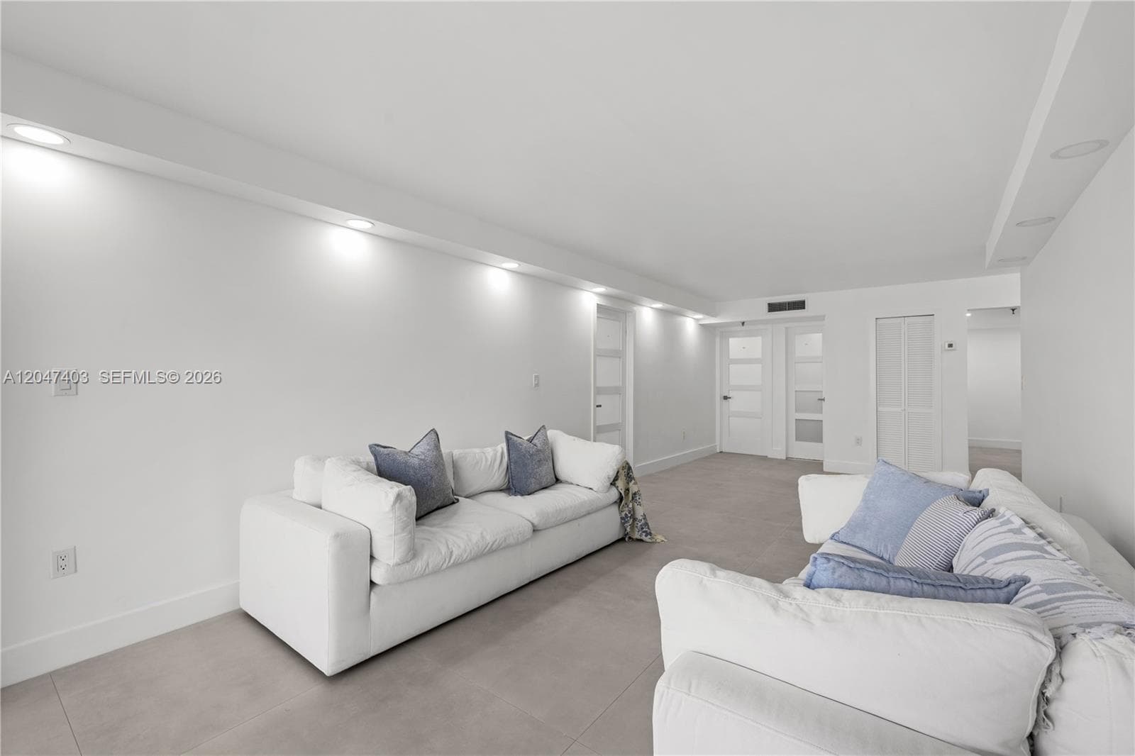 THE ROYAL CLUB CONDO · #201 in Miami Beach - Photo 15