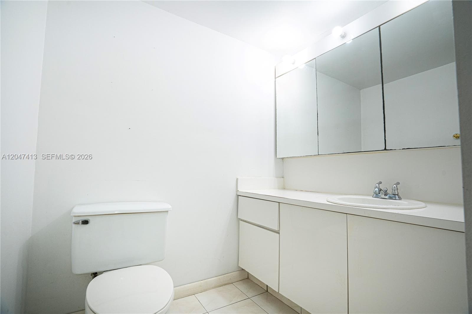 OLYMPUS CONDO · #316 in Hallandale Beach - Photo 5