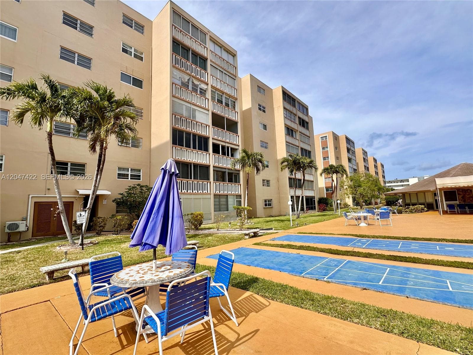 MEADOWBROOK CONDO APTS BL · #705 in Hallandale Beach - Photo 20