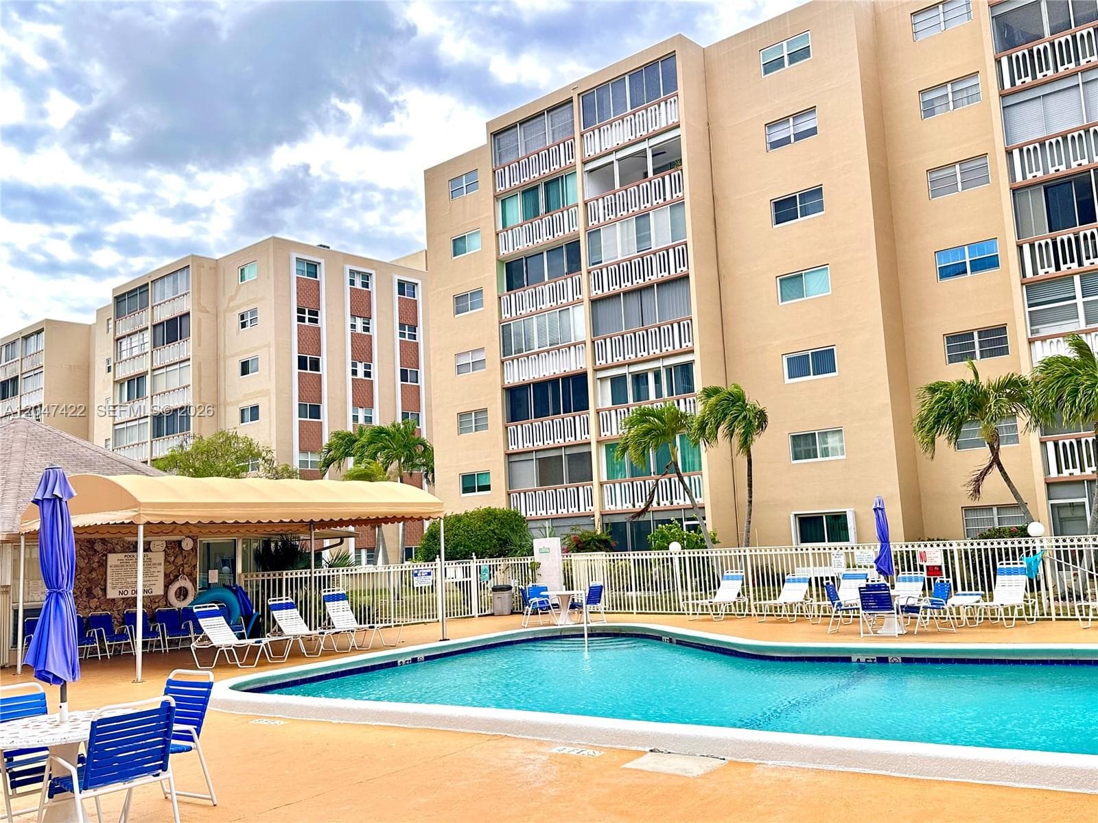MEADOWBROOK CONDO APTS BL · #705 in Hallandale Beach - Photo 10