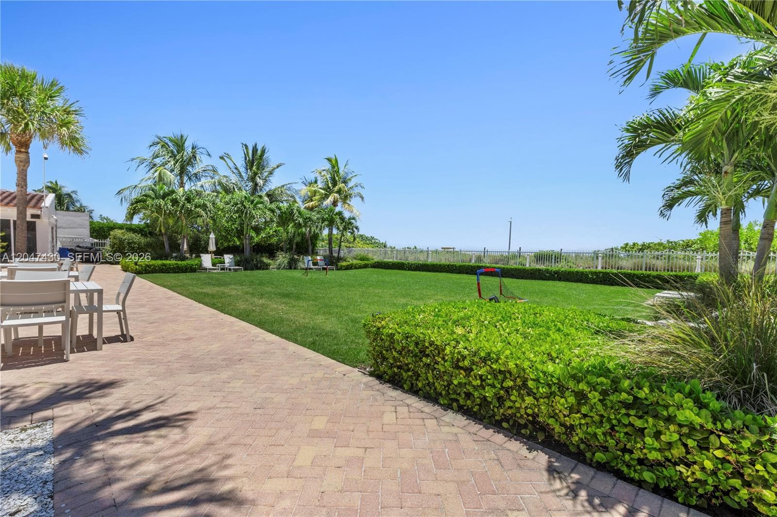 THE ROYAL CLUB CONDO · #406 in Miami Beach - Photo 19