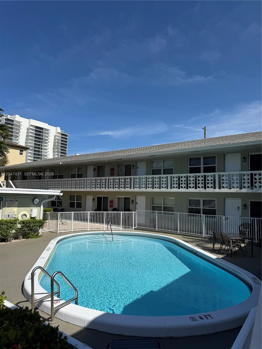 Mid Mari · #2 in Pompano Beach - Photo 3