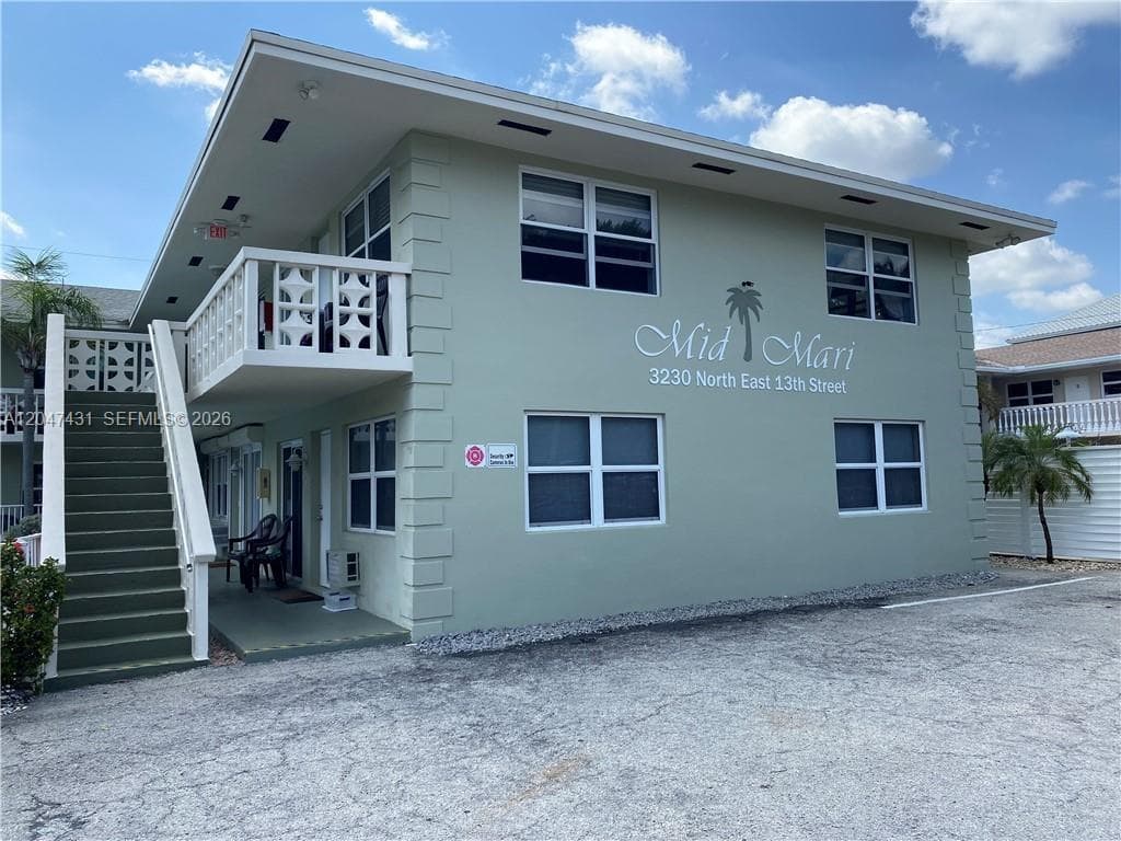Mid Mari · #2 in Pompano Beach - Photo 1