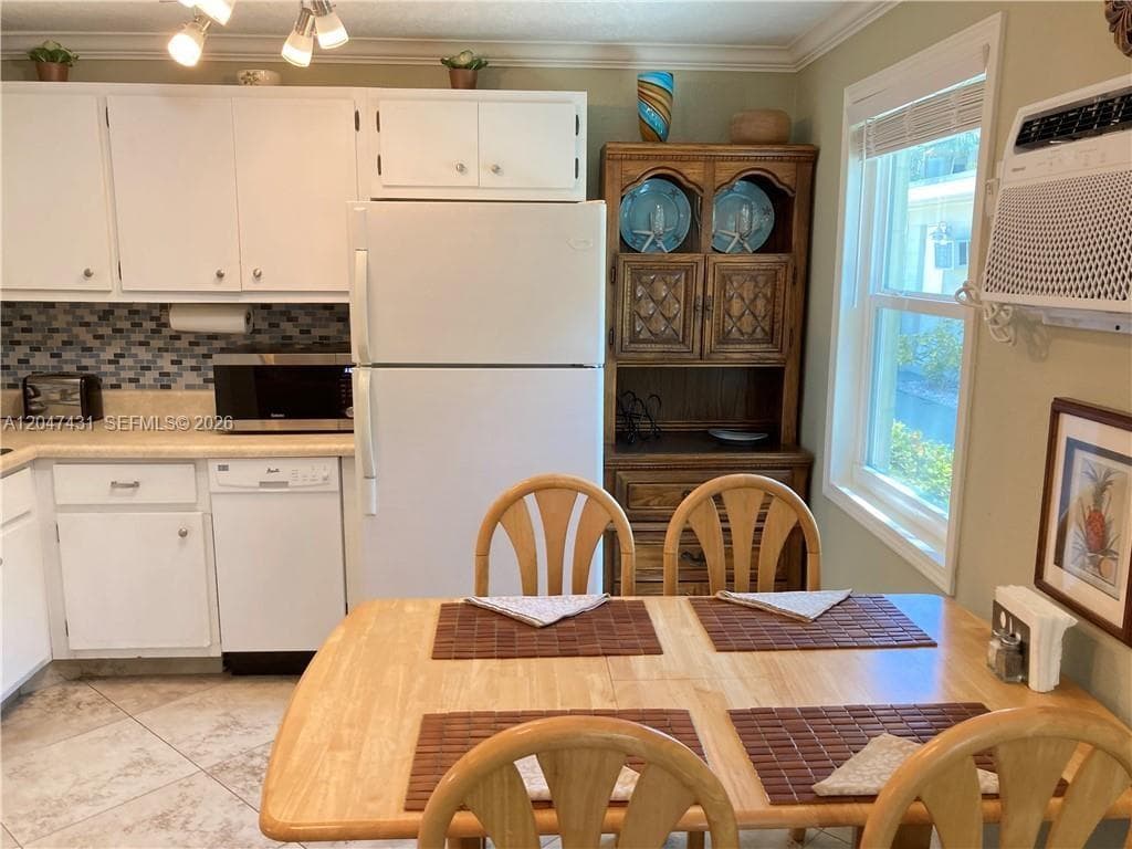 Mid Mari · #2 in Pompano Beach - Photo 10