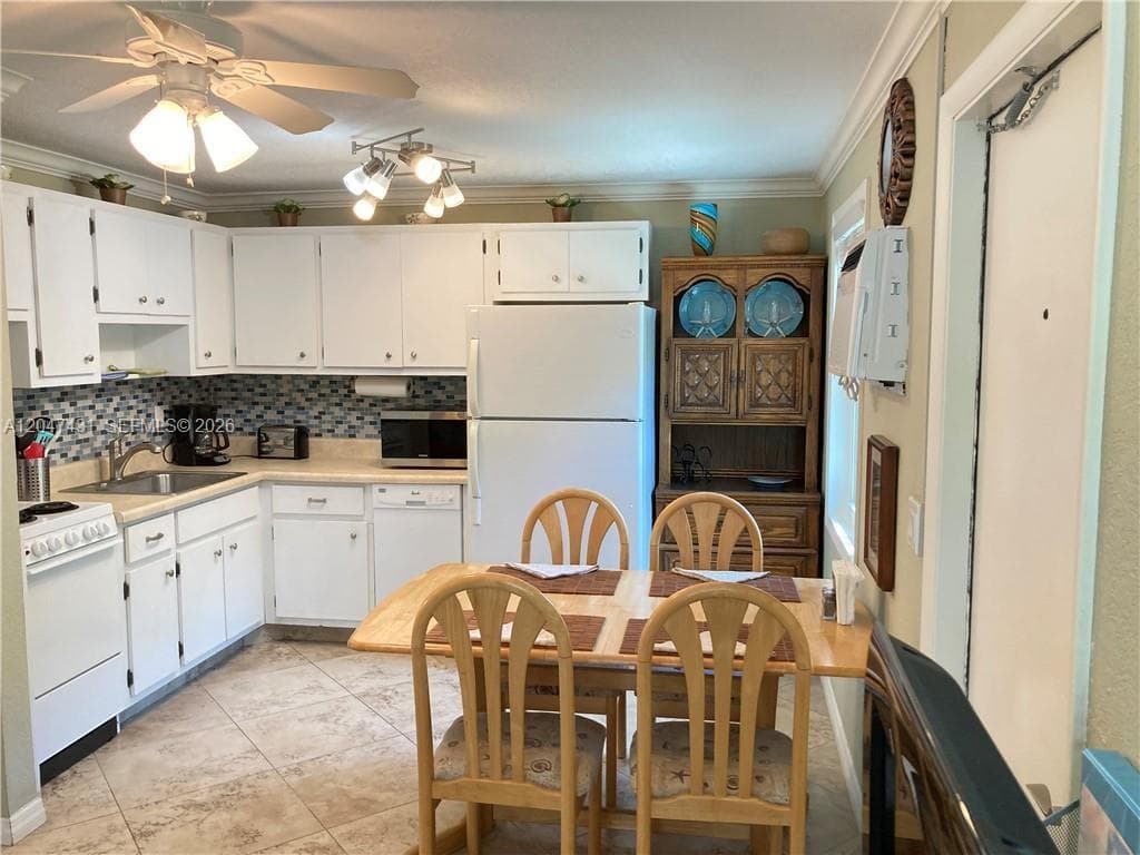 Mid Mari · #2 in Pompano Beach - Photo 11