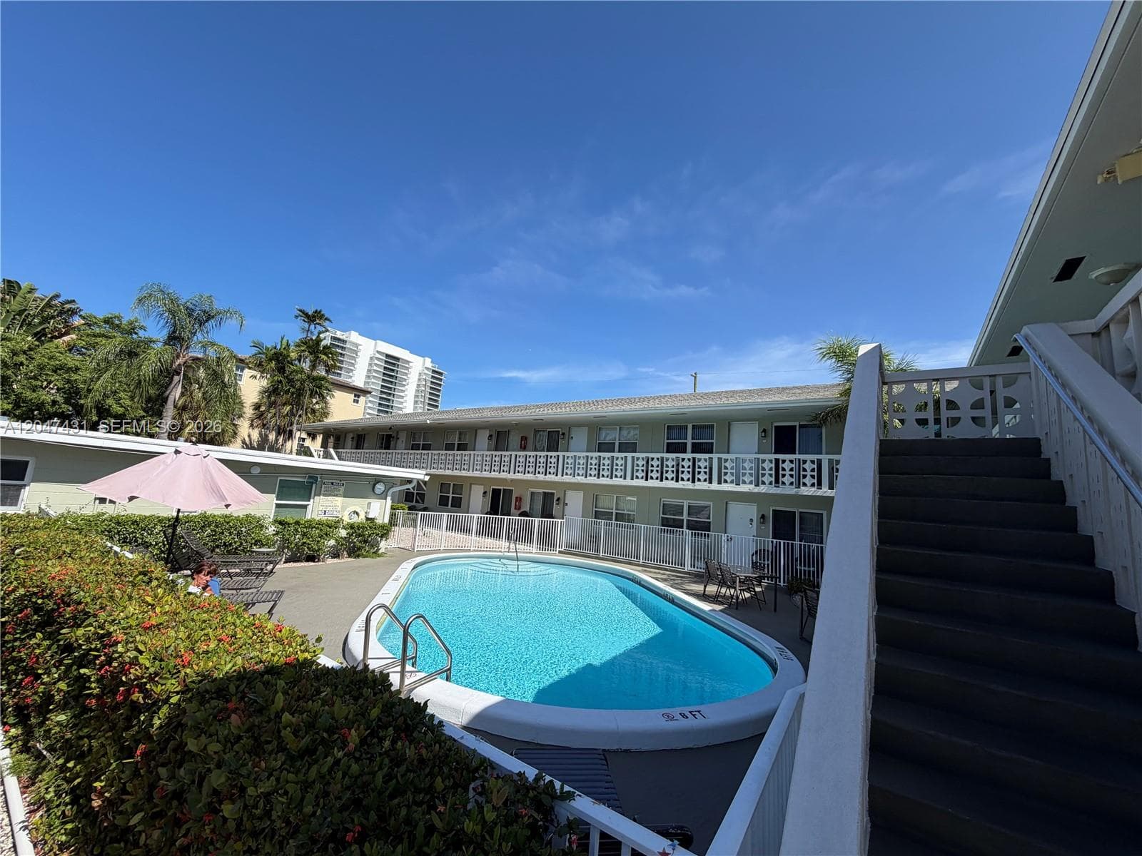 Mid Mari · #2 in Pompano Beach - Photo 4