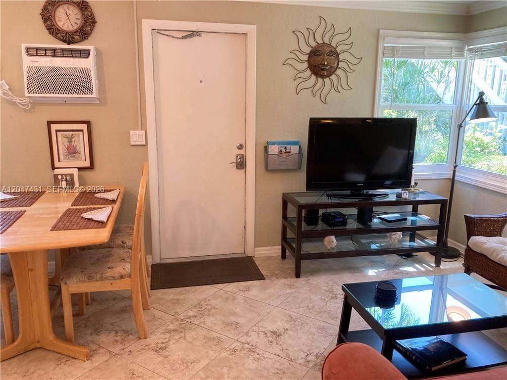 Mid Mari · #2 in Pompano Beach - Photo 8