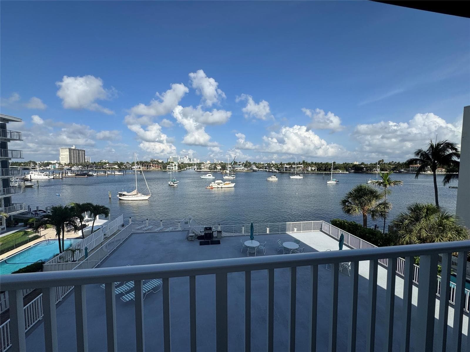 VIEW FROM BALCONEY