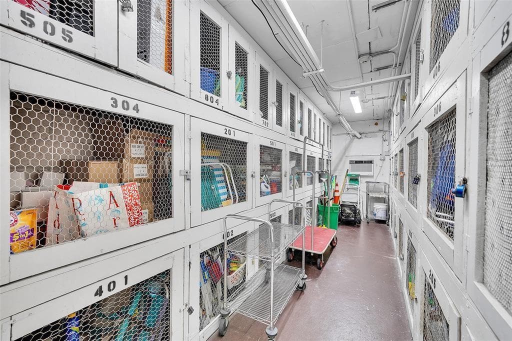 STORAGE ROOM
