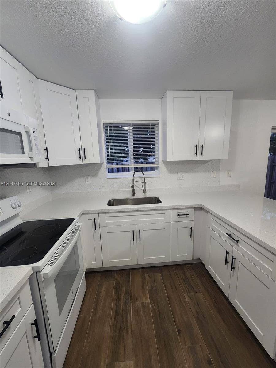 210 SW 3rd Ct photo 8