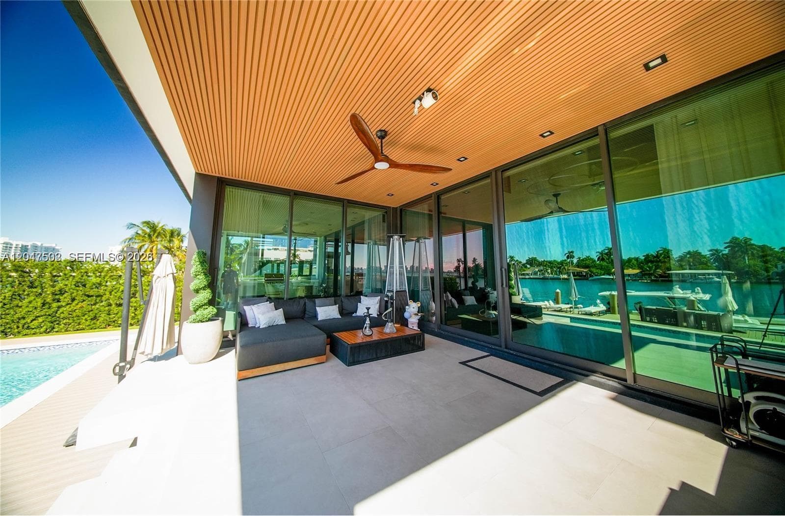 7520 W Treasure Dr photo 36